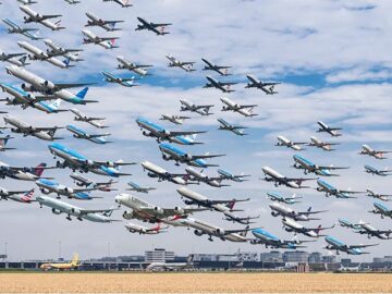 © Mike Kelly / http://www.boredpanda.com/air-traffic-photos-airportraits-mike-kelley/?page_numb=1