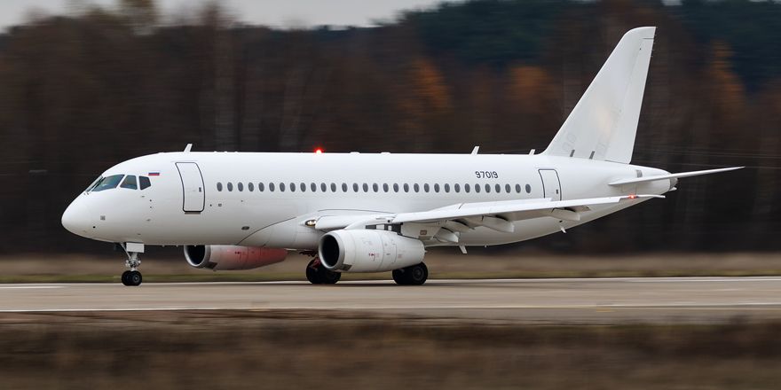 1/100 アエロフロート SSJ100-95B Russian Sukhoi Superjet 100 - Wikipedia
