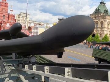 Illustration: UCAV 'Geran-2' / Still from TV broadcast of the Victory Day Parade, 9th May 2025