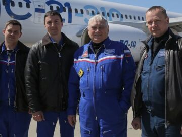 MC-21-310 Crew (left to right): Alexander Solovyov, Alexander Popov, Roman Taskaev, Alexander Guskov / Photo: © Press Service of PJSC UAC